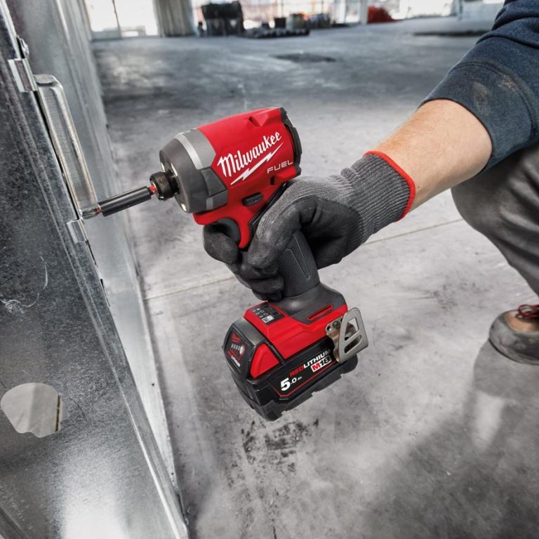 Milwaukee M18 FID3 – O alegere de top pentru profesioniștii din construcții